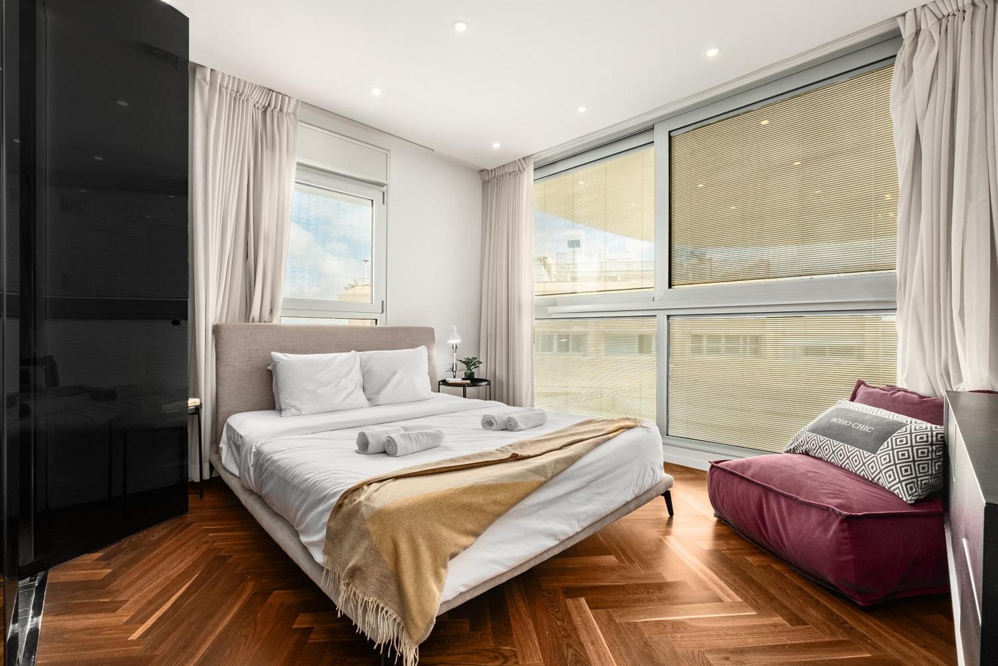 Penthouse 3Br + Roof Top + Parking - On The Beach Haifa Eksteriør billede