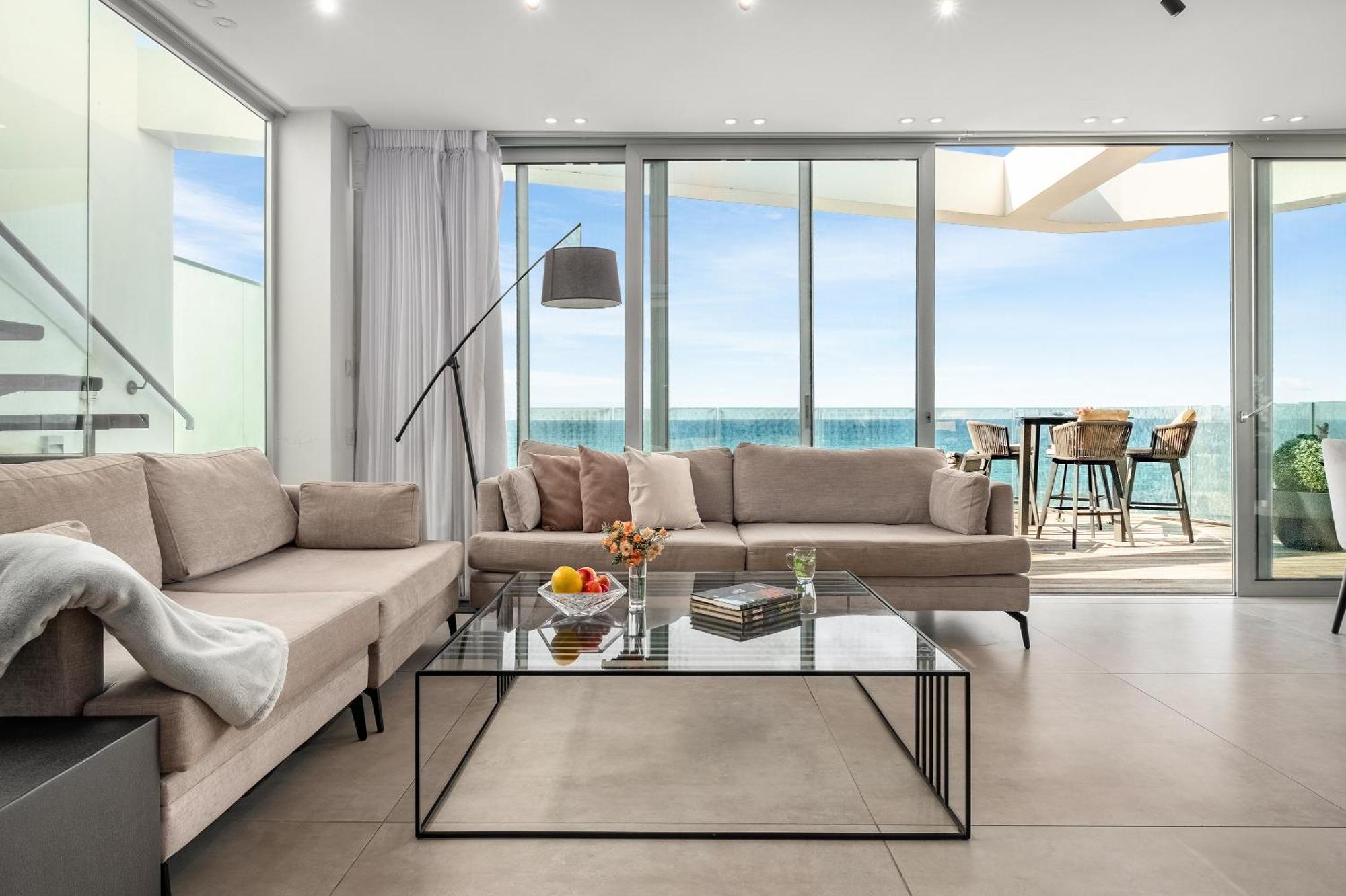 Penthouse 3Br + Roof Top + Parking - On The Beach Haifa Eksteriør billede